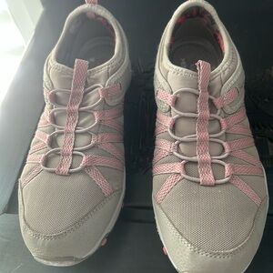Skechers S7 Women's Tan with pink accents sneakers.